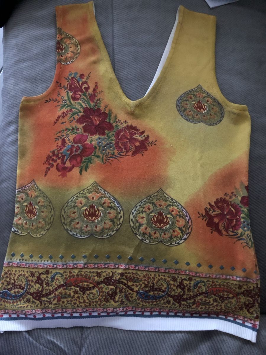 Top: Ärmelloses Shirt – Nuovo (secondo la descrizione) da Solothurn venduto da Congela 1