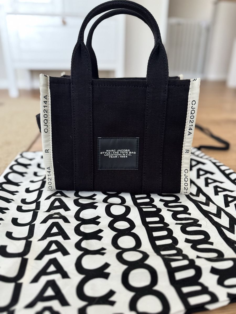 Taschen für Damen: Tote Bag small schwarz – Neu (gemäss Beschreibung) aus Schaffhausen von LillyMartina 1