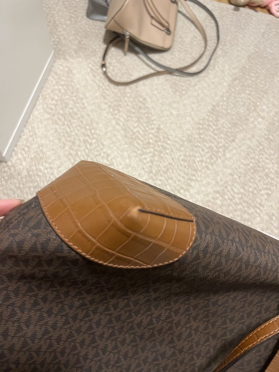 Michael Kors Borse: Michael Kors Tasche – Usato da Thalwil venduto da and_nb7r 2