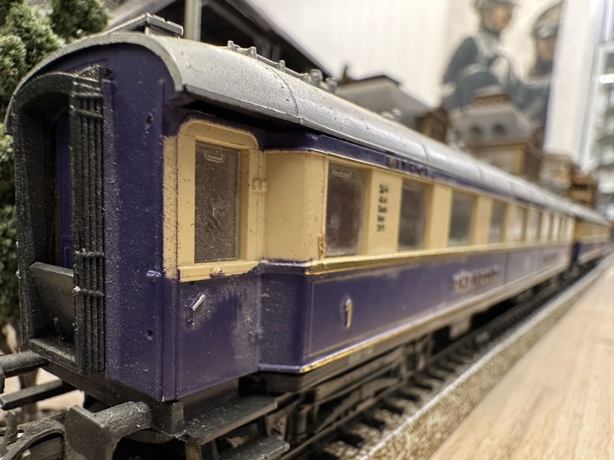 Liliput Modellini di ferrovie: Liliput DRG 2x Personenwagen – Usato da Lupsingen venduto da New-Haven