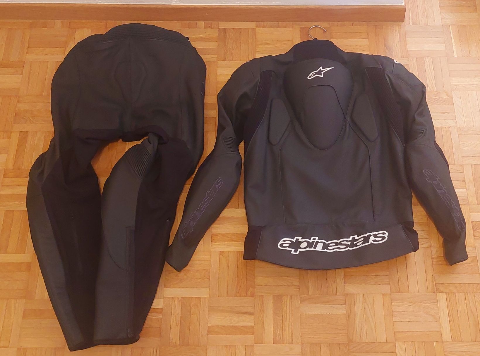 Alpinestars Completi: Alpinestars Lederkombi – Nuovo (secondo la descrizione) da Winkel venduto da boimi91 9
