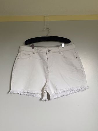 Short Clockhouse blanc taille 44 neuf
