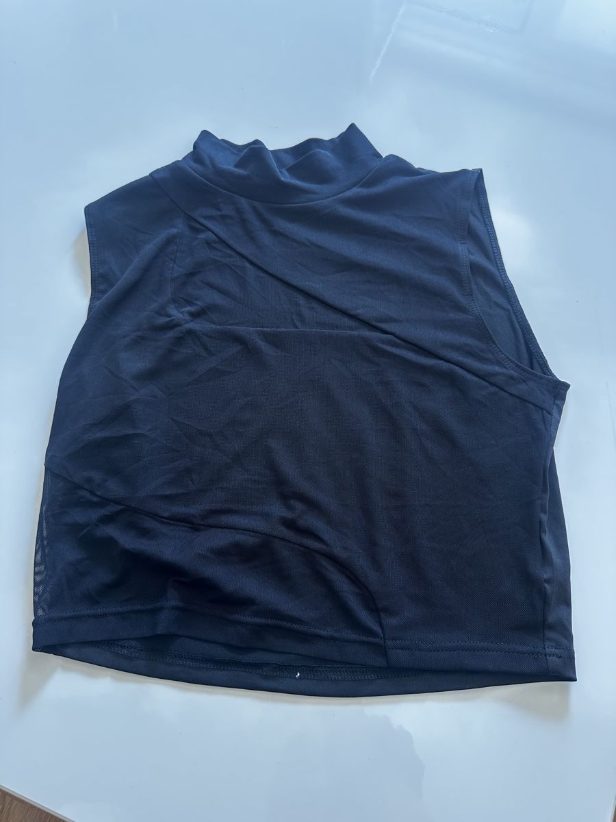 Top: Schickes, leicht transparentes Shirt – Nuovo (secondo la descrizione) da Zürich venduto da gryffindor_aurorin