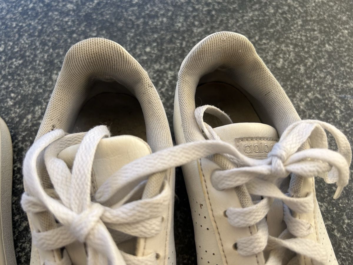 Damenschuhe: 2 Sneaker Paare Weiss Grösse 37-38 – Gebraucht aus Thal von Roag111 4