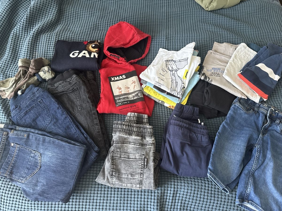 Ensembles coordonnés: Kleider Paket Jungen 134-140 – D'occasion à Winkel par Olirickli05