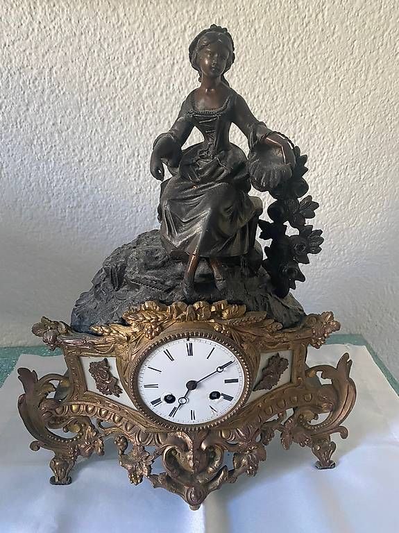 Orologi da terra & Orologi da parete: Kamin Pendule Alte Bronze Uhr  – Usato da Bern venduto da Ninitto