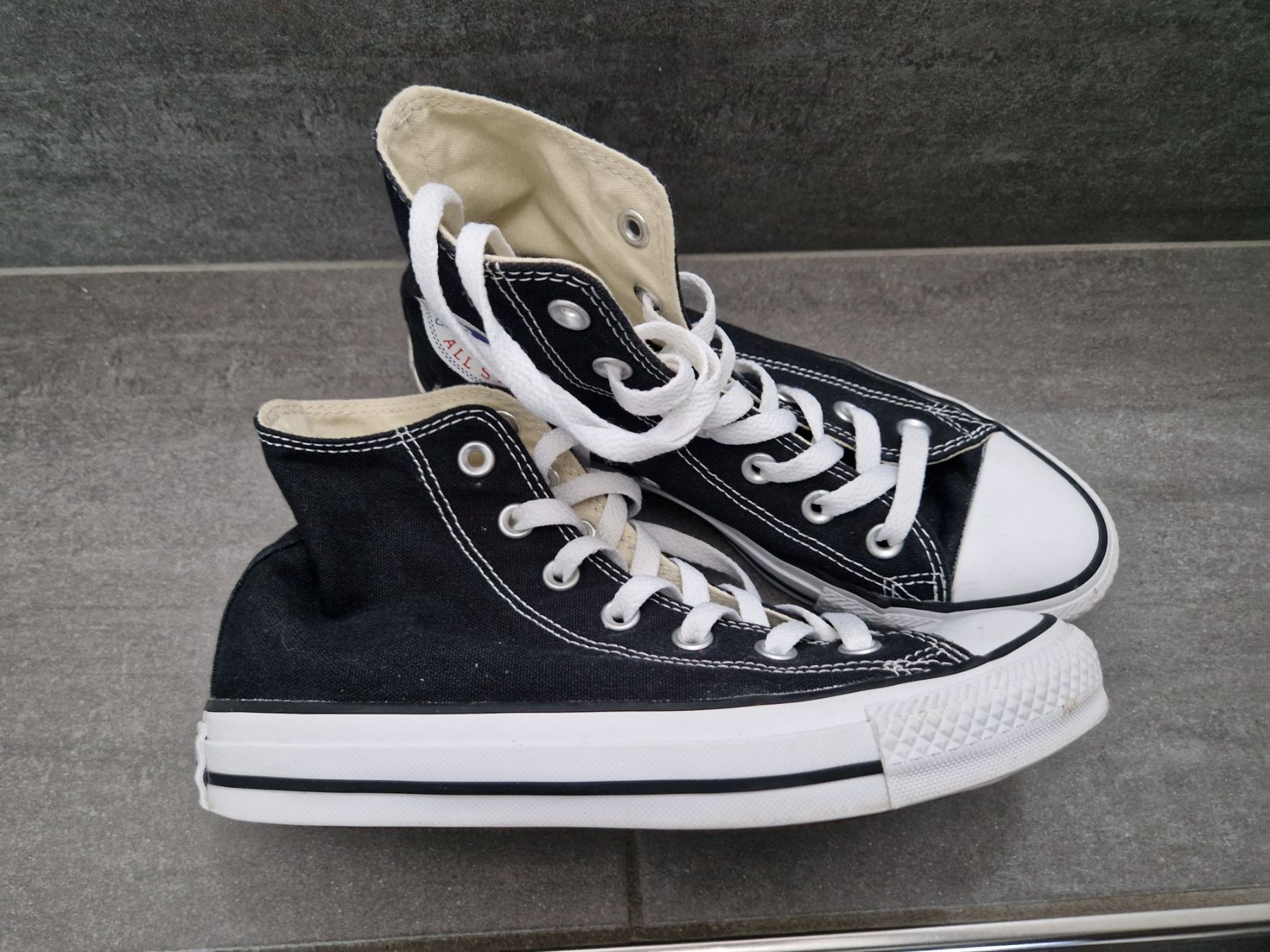 Converse Scarpe da uomo: Baskets Converse Chuck Taylor noires taille 37 – Nuovo (secondo la descrizione) da Mezzovico venduto da maemy 1