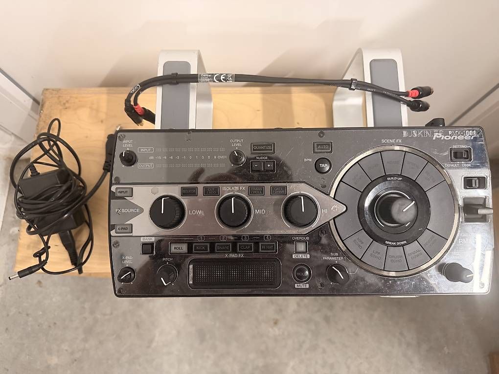 Strumenti musicali: Pioneer RMX-1000 – Usato da Uvrier venduto da joel_zuff 1