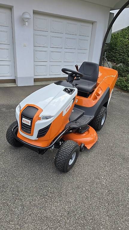 Tondeuses à gazon: Rasentraktor Stihl NP 7400chf – D'occasion à Bronschhofen par Timi.g 7