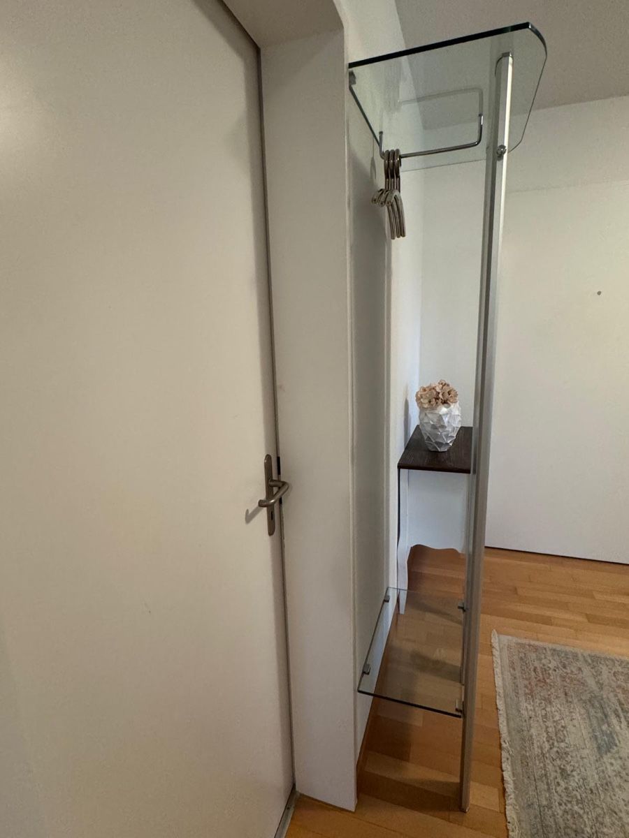 Garderobe: Wand-Garderobe – Gebraucht aus Baar von Lackey7 2