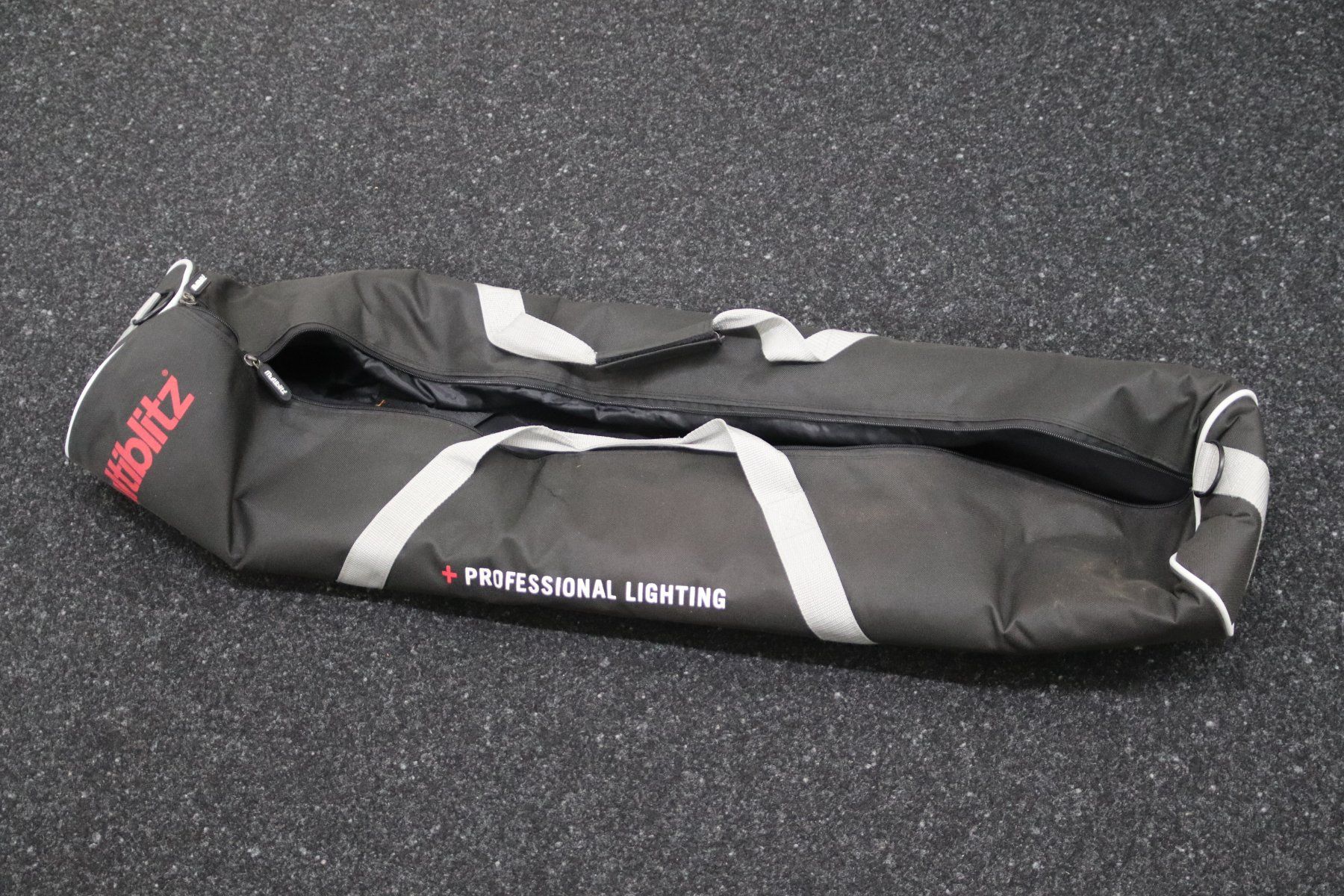 Flash: Multiblitz Stativtasche – Usato da Zofingen venduto da OWYSSAG