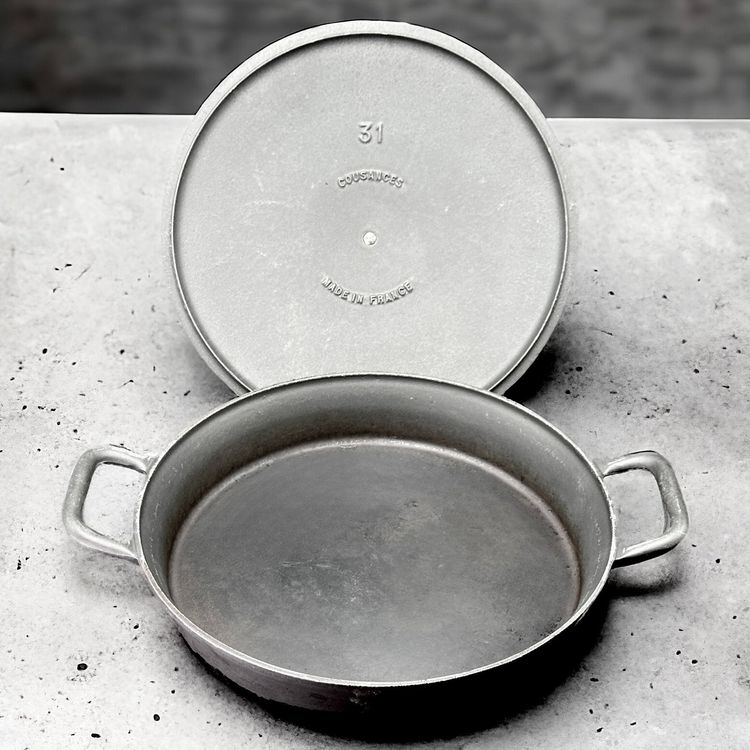 Ancienne Poêle à Crêpes Cousances (Le Creuset) En Fonte Noire - Diamètre 31 Cm - Vintage 1920-1949