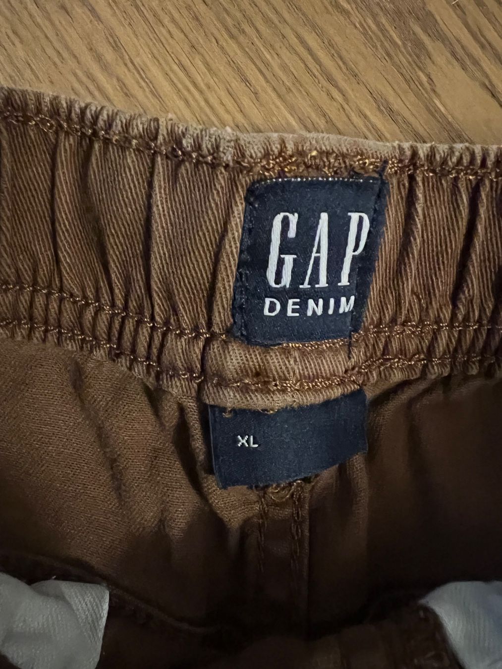 Gap Pantaloni: GAP Shorts Gr 9-10J – Usato da Ebmatingen venduto da dartim 1