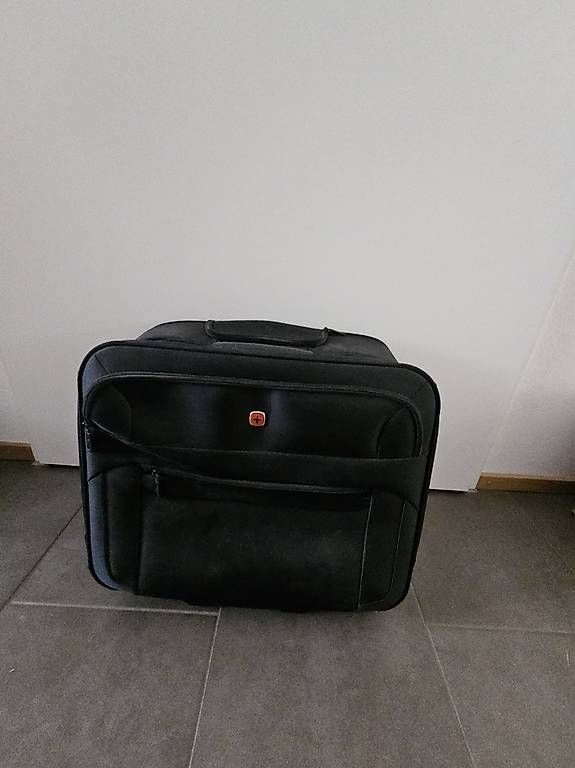 Sonstiges zu Aviatik: Wenger Trolley Business – Gebraucht aus Möhlin von Giapa 3