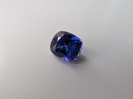Tansanit 2.12ct AAA – VVS – Cushion Cut – Mererani Hills