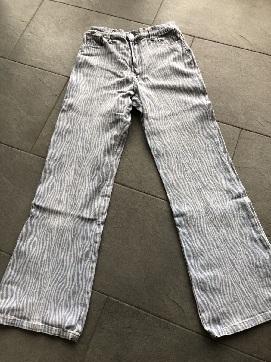 Lotti & Set di vestiti: Mädchenhosen 2 Stk. – Usato da Gwatt (Thun) venduto da pachdele 3
