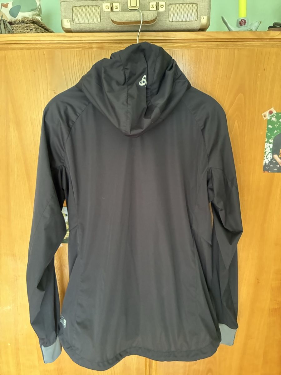 Odlo Giacche: Odlo Jacke Grösse M gebraucht – Usato da Steinmaur venduto da jul_6lwt 1