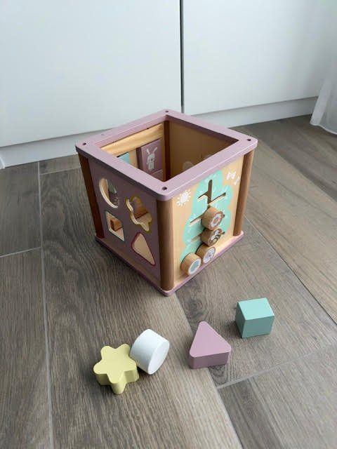 Spielzeuge: Little Dutch Activity Cube rosa Holz – Gebraucht aus Malters von Ploran 1