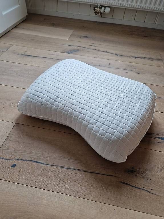 Cuscini: Ergonomisches Kissen – Usato da Schwarzenbach SG venduto da mar_mf8y