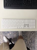 Apple Magic Keyboard mit Ziffernblock, DE- Layout