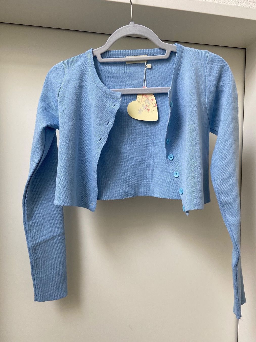 Vestes: Kurze Strickjacke – Neuf avec emballage d'origine à Luzern par 2ndchances