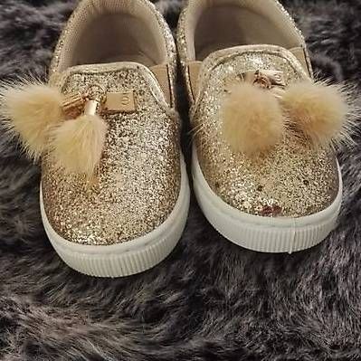 Scarpe per ragazze: Wunderschöne Mädchenschuhe - Grösse 24 – Nuovo e nell'imballaggio originale da Teufenthal AG venduto da Agnieszka93