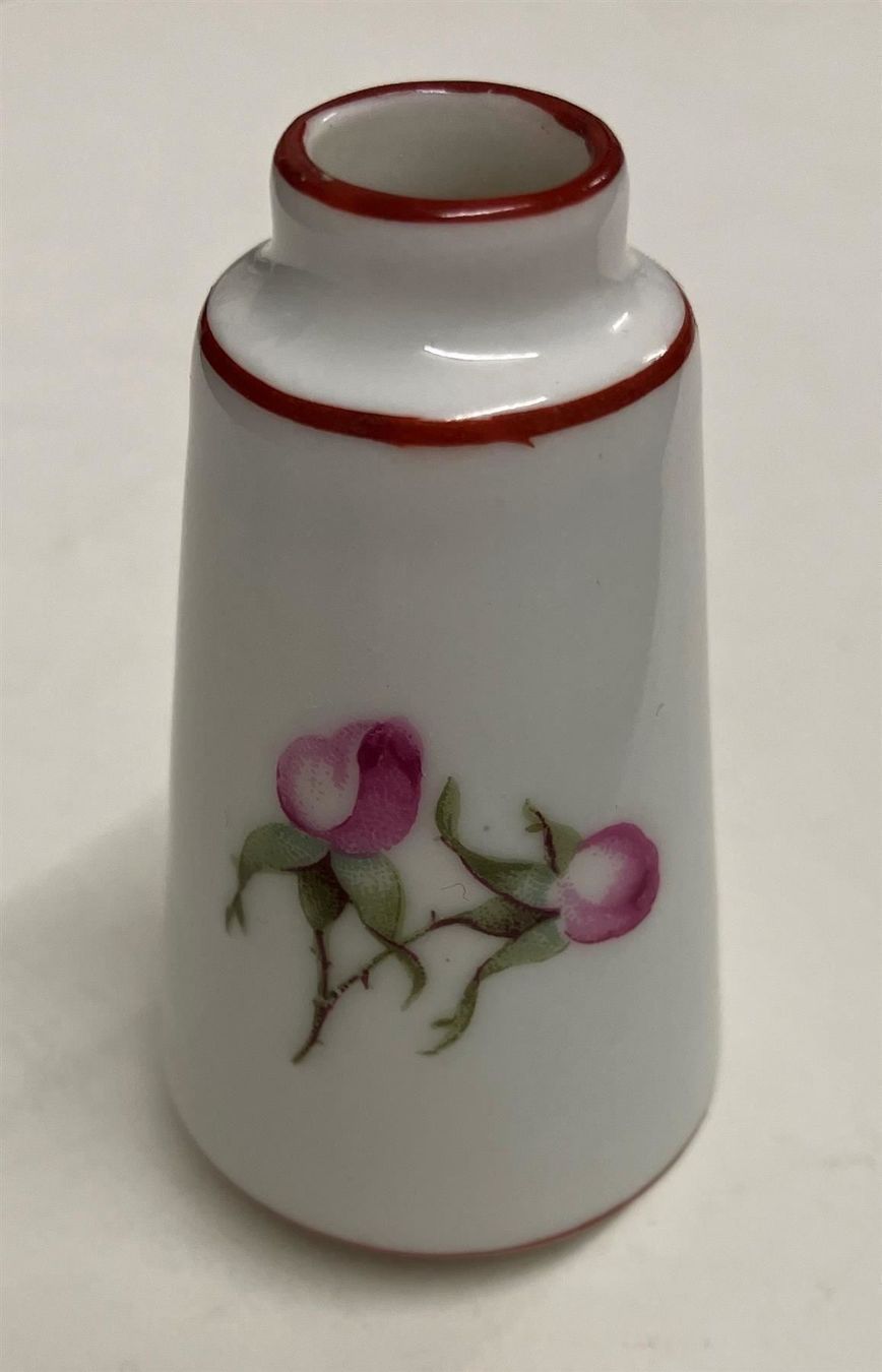 Vasi & Recipienti: LIMOGES MINIATUR VASE – Usato da Oberwil BL venduto da SALOB 1
