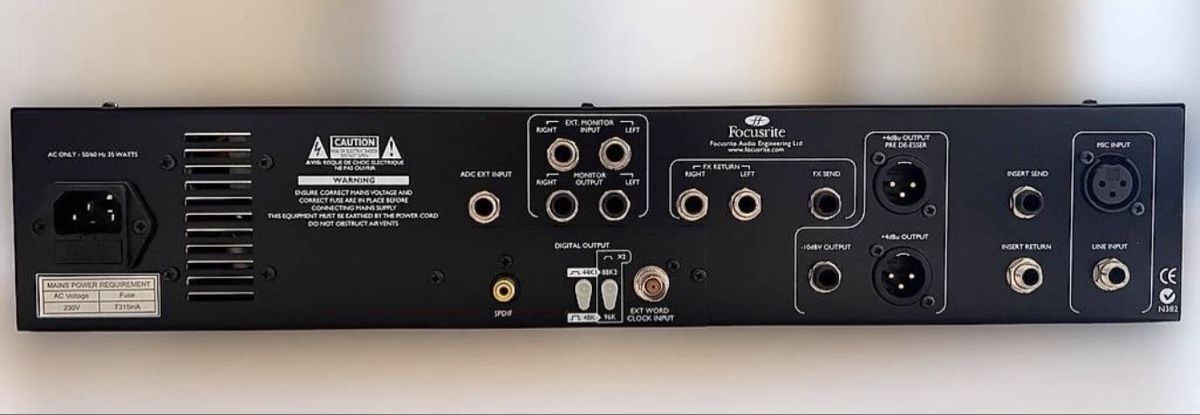 Focusrite Amplificatori: Focusrite Platinum Voicemaster Pro Mikrofonvorverstärker – Usato da Zuzwil SG venduto da Stepwolf 2