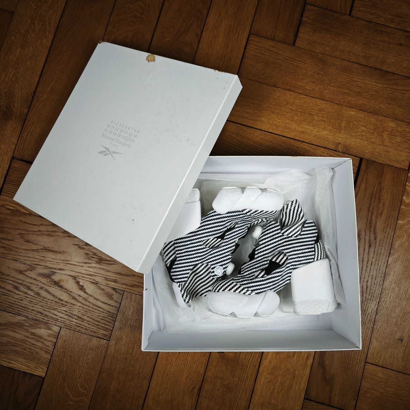 Maison Margiela Scarpe da donna: Maison Margiela x Reebok - Pull on Tabi Boots Instapump - 37 – Usato da Schaffhausen venduto da clxud