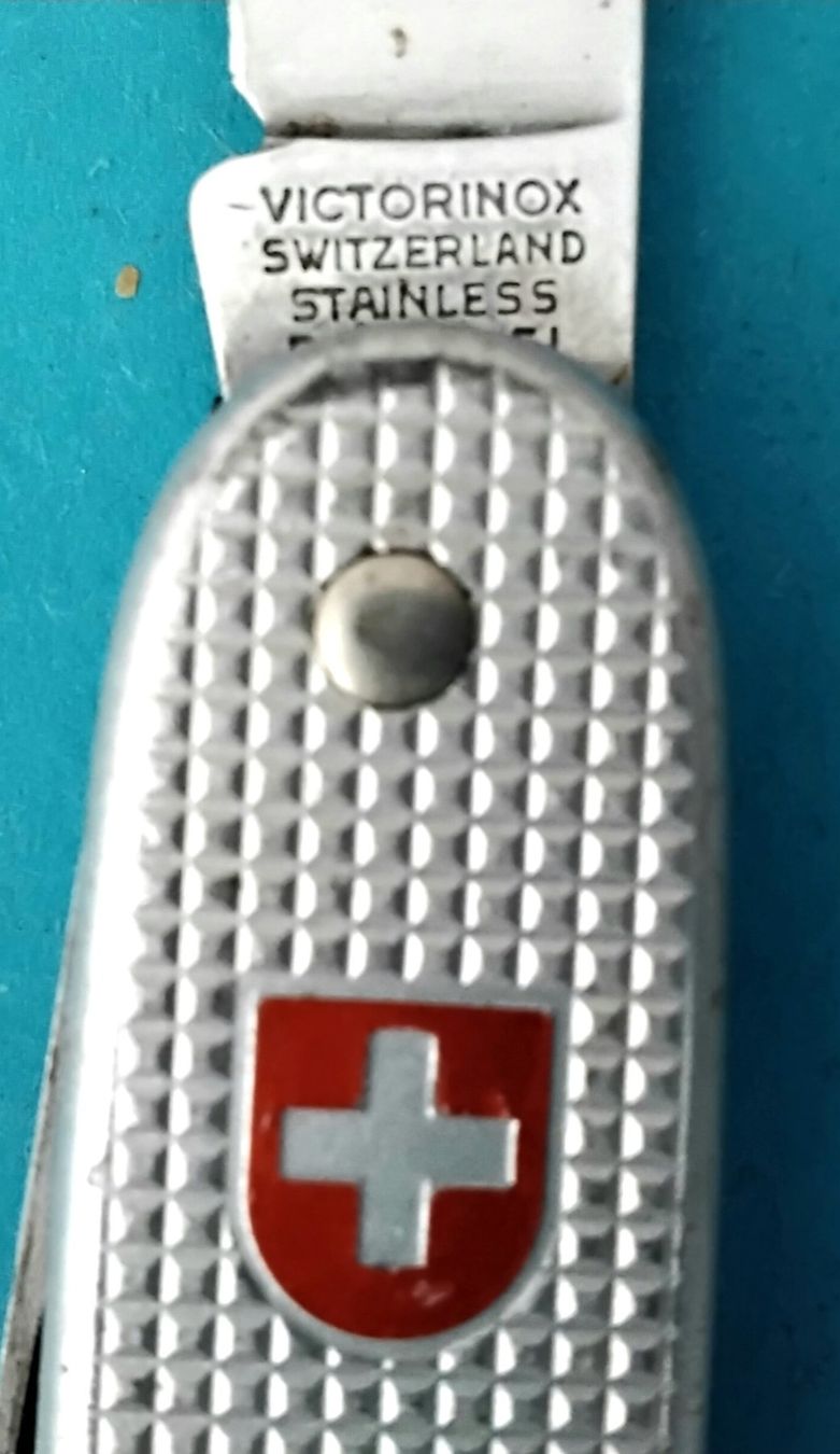 Victorinox Coltelli tascabile: Victorinox 1979 – Usato da Locarno venduto da Muzio 1