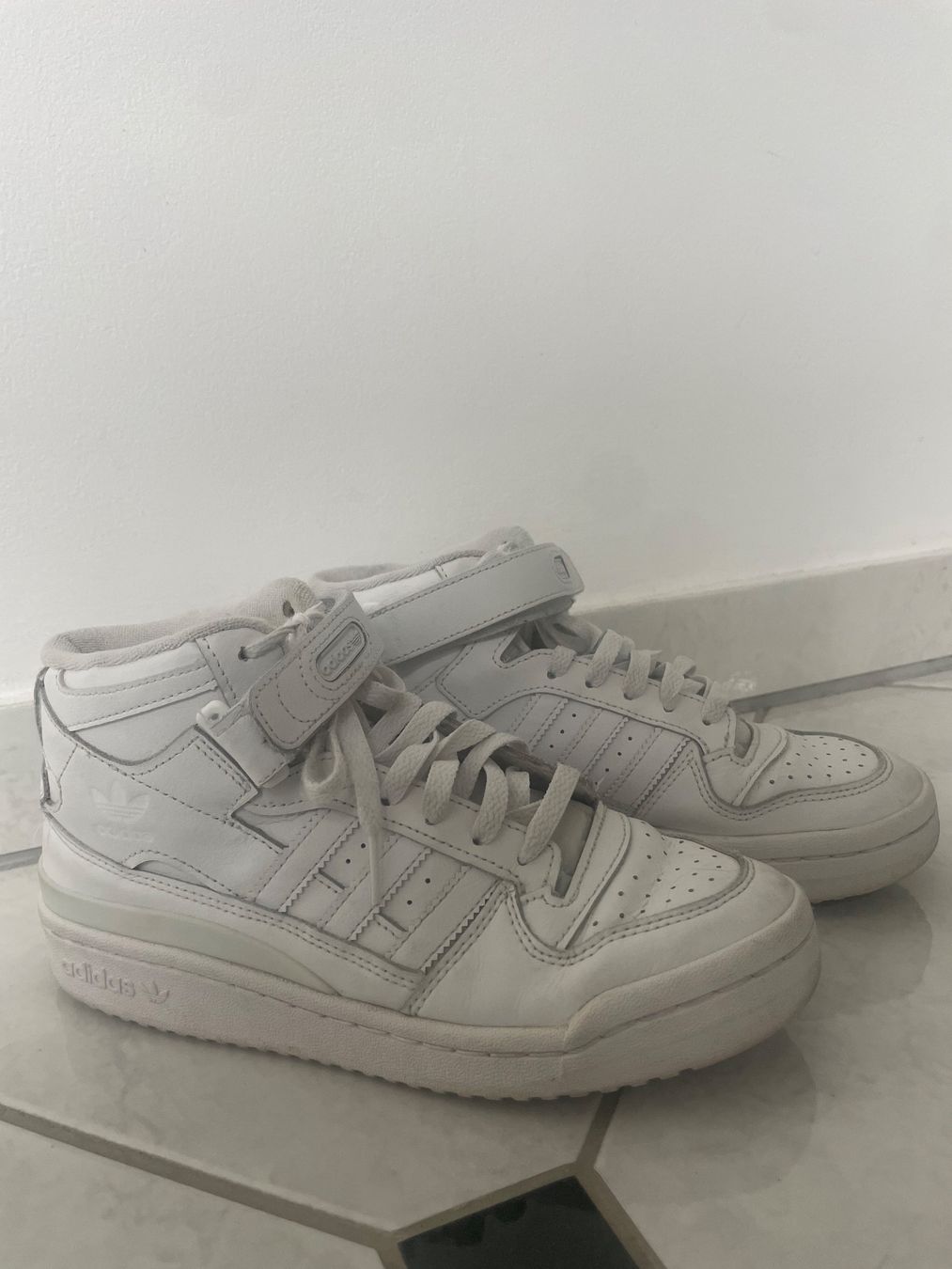 Adidas Damenschuhe: Adidas Forum weiss, 38 – Gebraucht aus Triesen von jke