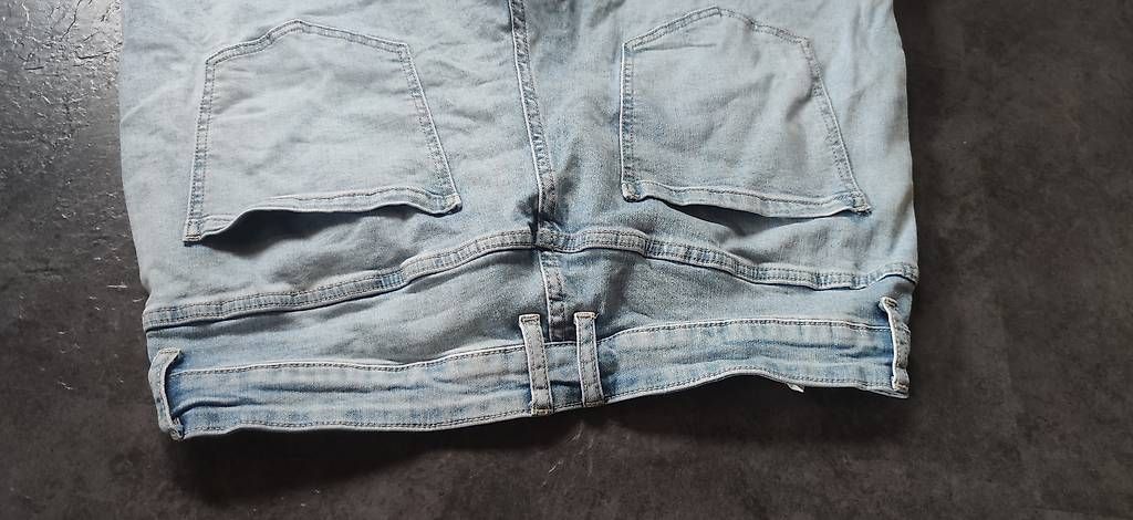 Pantaloni: Jeans – Usato da Langwies venduto da ann_n88c 2