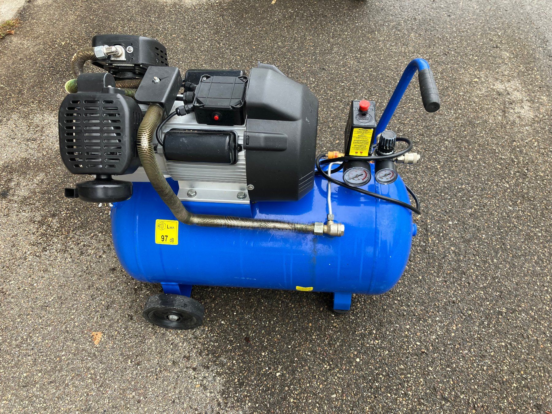 Compresseurs: Kompressor 2 Zylinder – D'occasion à Turbenthal par Navale 1