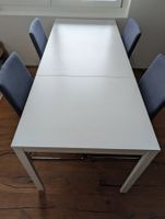 IKEA Esstisch weiss (ausziehbar) & 4 Freischwinger-Stühle