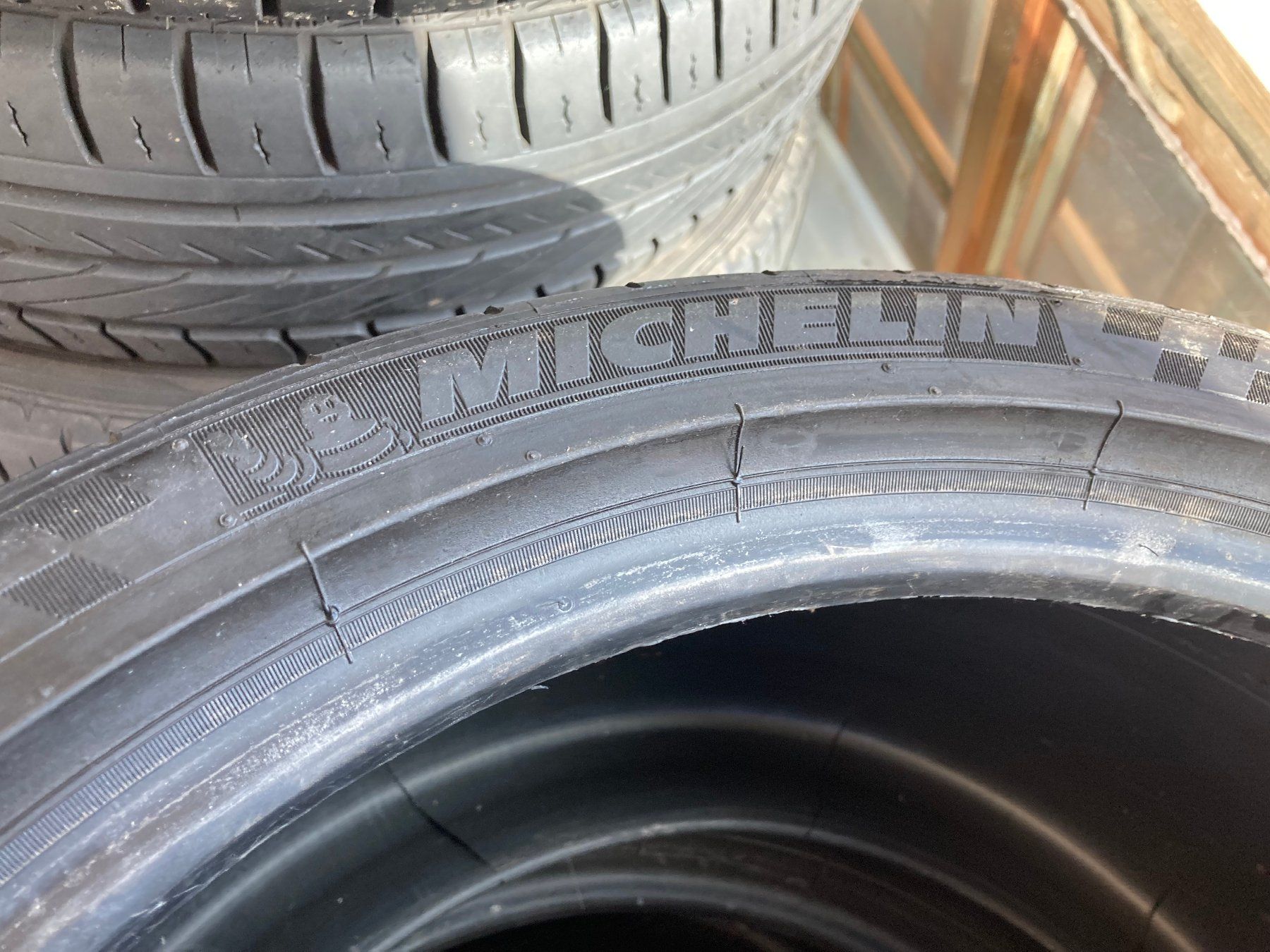 Michelin Pneus & Kompletträder: 305/30R19 Sommerpneu Michelin – Gebraucht aus Cham von WB2223 4