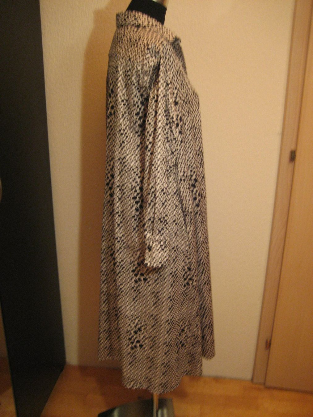 Globus Vestiti: Robe-manteau Globus Studio taille L-XL – Nuovo (secondo la descrizione) da Delémont venduto da marryb 4