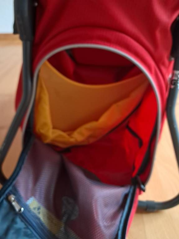 Porte-bébés ventraux & dorsaux: Kindertrage Vaude – D'occasion à Mühlrüti par bambe