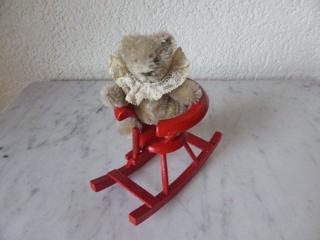 Steiff Giocattoli: Mini Steiff Bär in Holz Schaukel – Usato da Hitzkirch venduto da kleinerbaer01