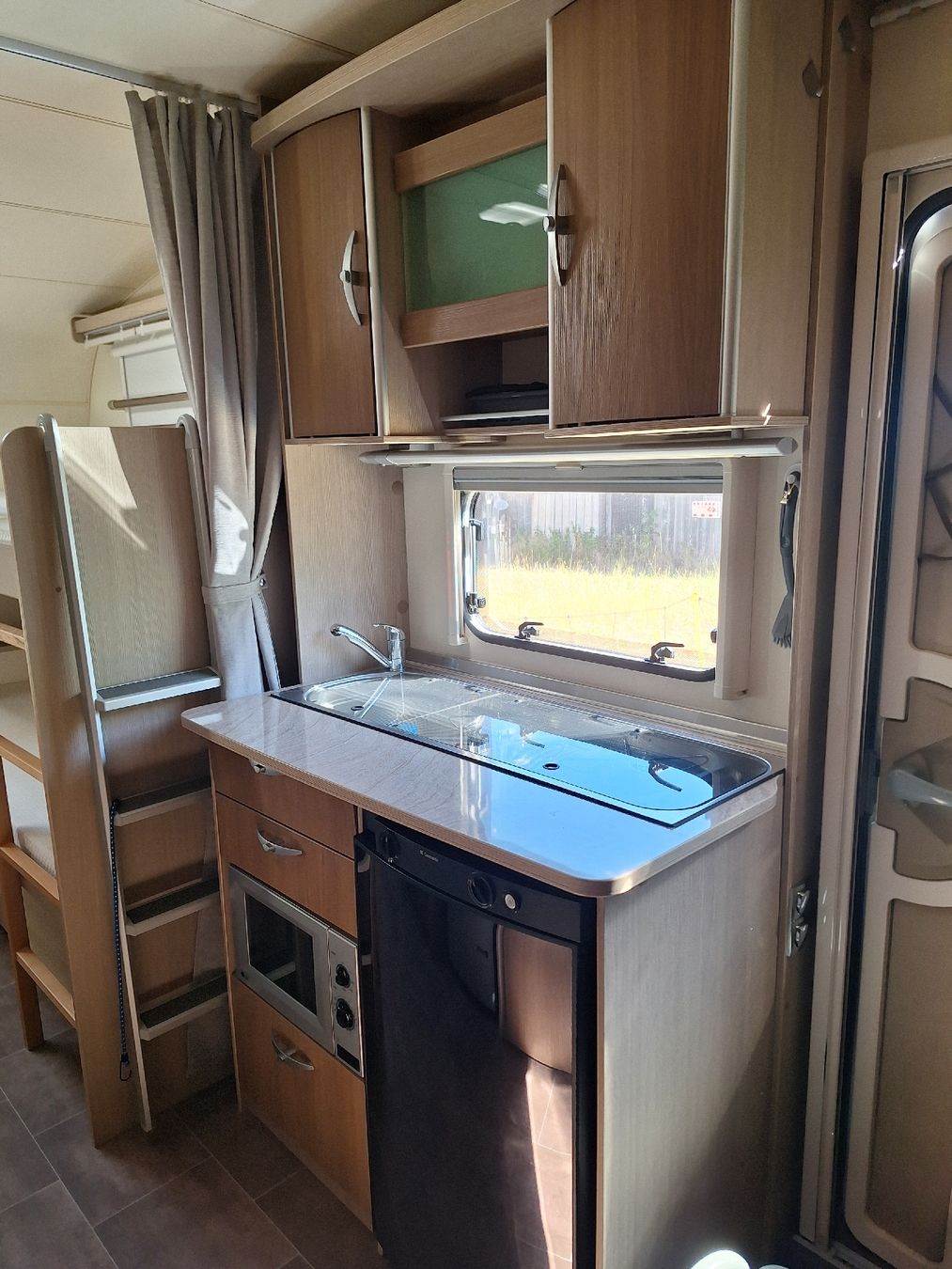 Bürstner Véhicules de camping: Wohnwagen BUERSTNER 510TK Averso Plus 2012 – D'occasion à Berg TG par Diablo15 6