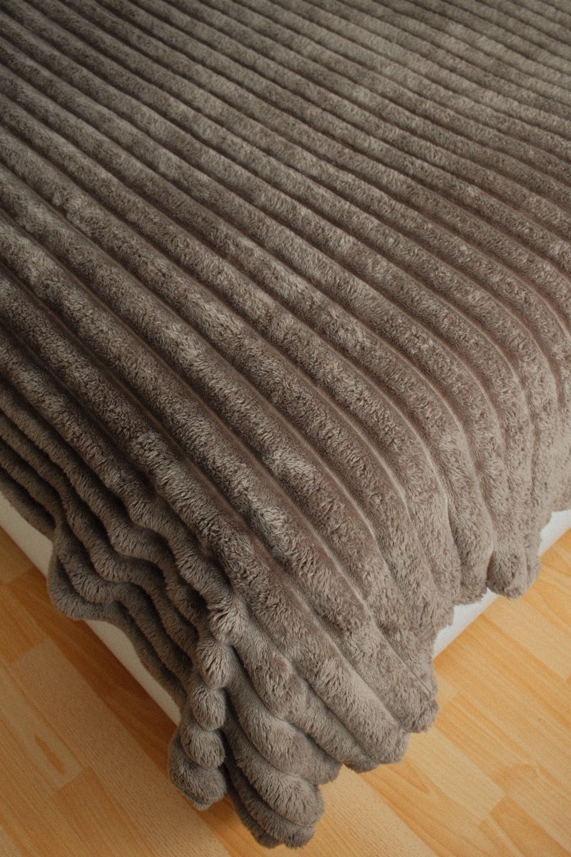 Coperte: Braune Tagesdecke/ Wohndecke – Nuovo (secondo la descrizione) da Wetzikon ZH venduto da ber_pr6n 3