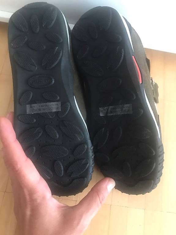 Scarpe per ragazzi: Neu. Kinderschuhe. Schuhe Gr.32 – Usato da Aesch BL venduto da drFrodo 2