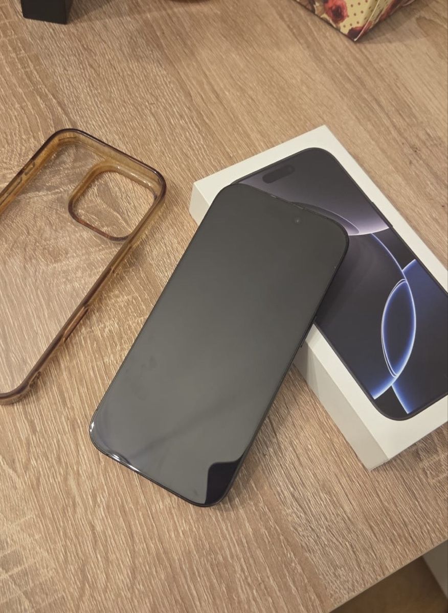 Apple Handys / Smartphones: Iphone 16 Pro – Gebraucht aus Bern von pat_g5v7 1