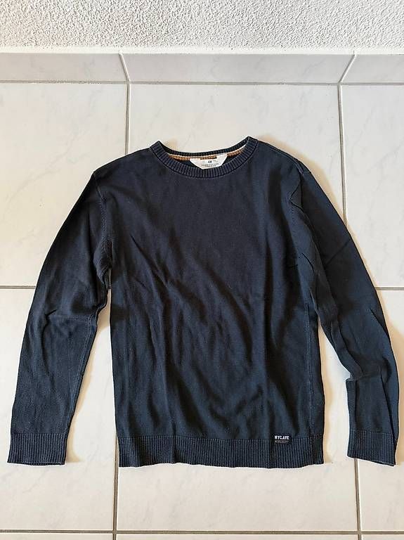 H&M Pulls et sweat-shirts: Pullover Feinstrick Grösse 146/152 (2) – D'occasion à Hergiswil NW par ani_7z2m