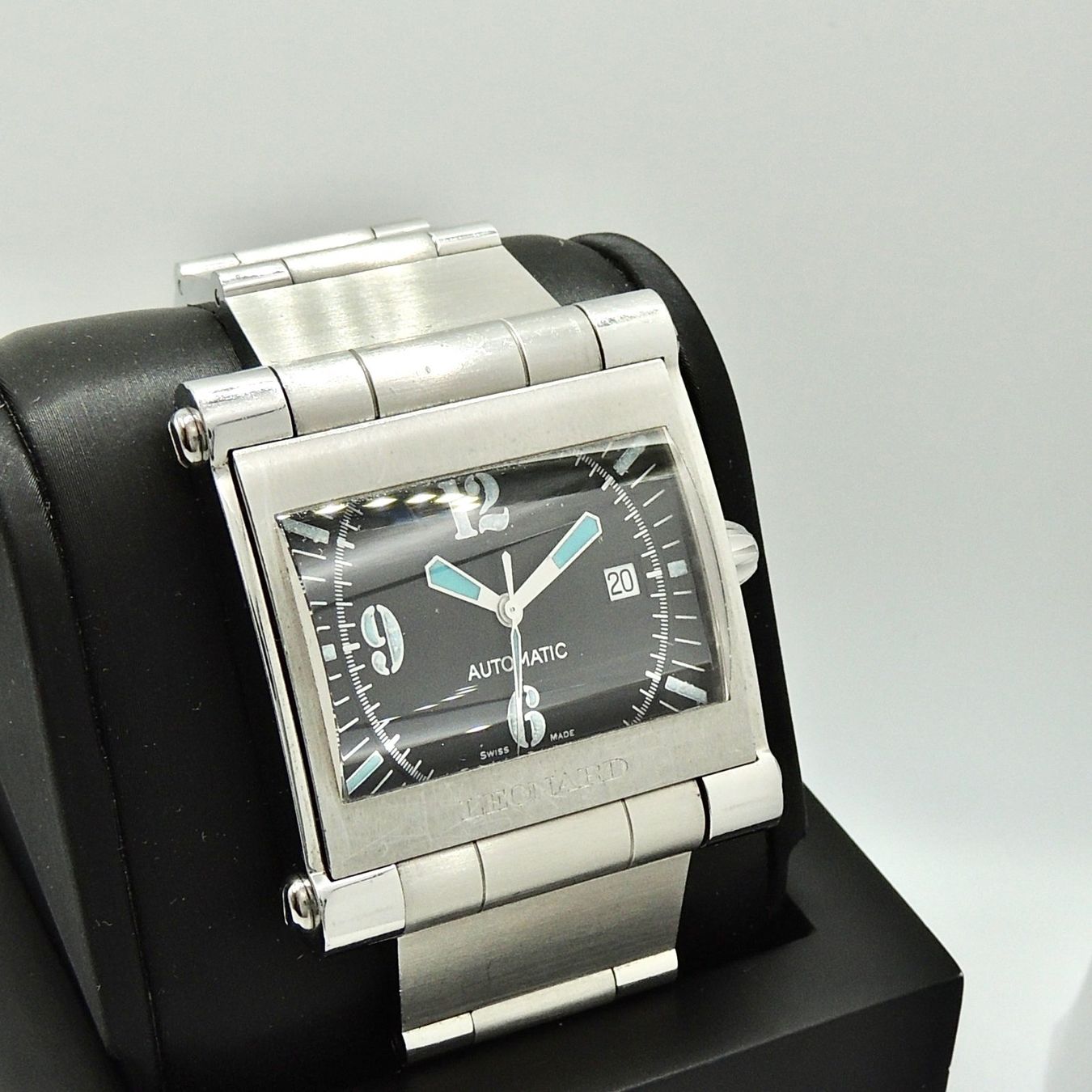 Orologi: Montre Leonard Screen Duo Milanese Automatic NOS – Nuovo e nell'imballaggio originale da Lausanne venduto da DuGoutetdesCouleurs