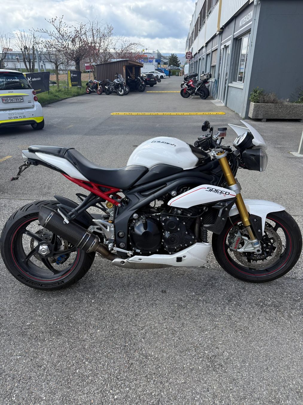 Triumph Strada: Triumph Speed Triple 1050 R – Usato da Crissier venduto da ipone74