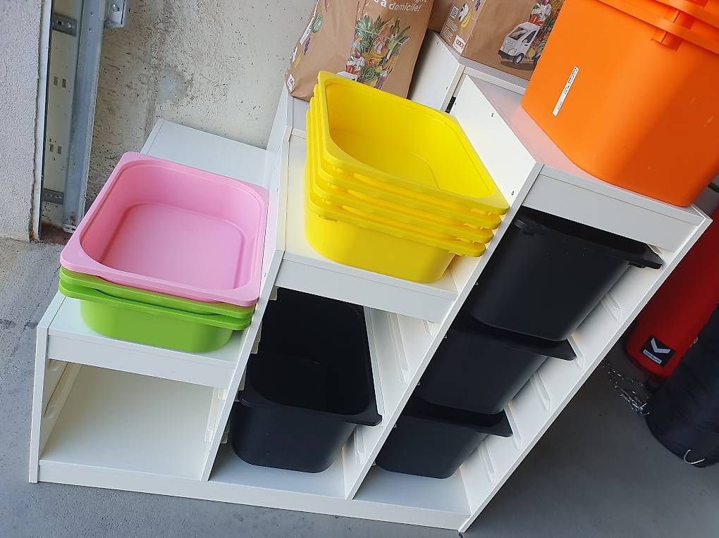 Étagères: Meuble Ikea rangement – D'occasion à Apples par denissafrany
