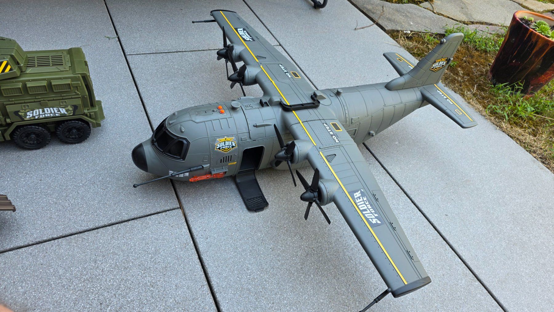 Giocattoli: Soldier Force Flugzeug, Panzer, Einsatzfahrzeug – Usato da Rheinfelden venduto da luminis78 6