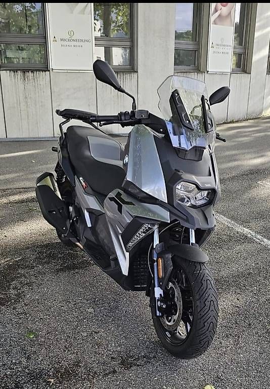 Scooters: BMW 400 c – Gebraucht aus Baar von 300M
