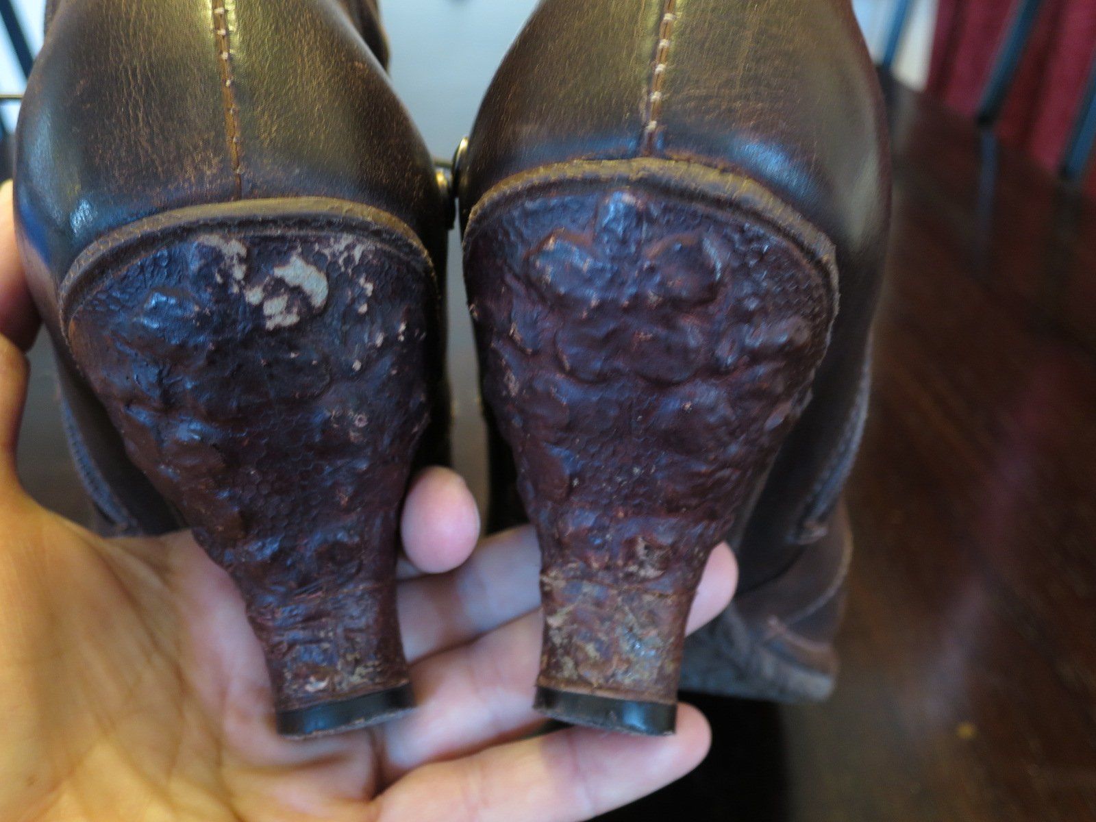 Neosens Scarpe da donna: Braune Leder Stiefeletten mit Absatz, Grösse 40 – Usato da Beromünster venduto da Balibon 1