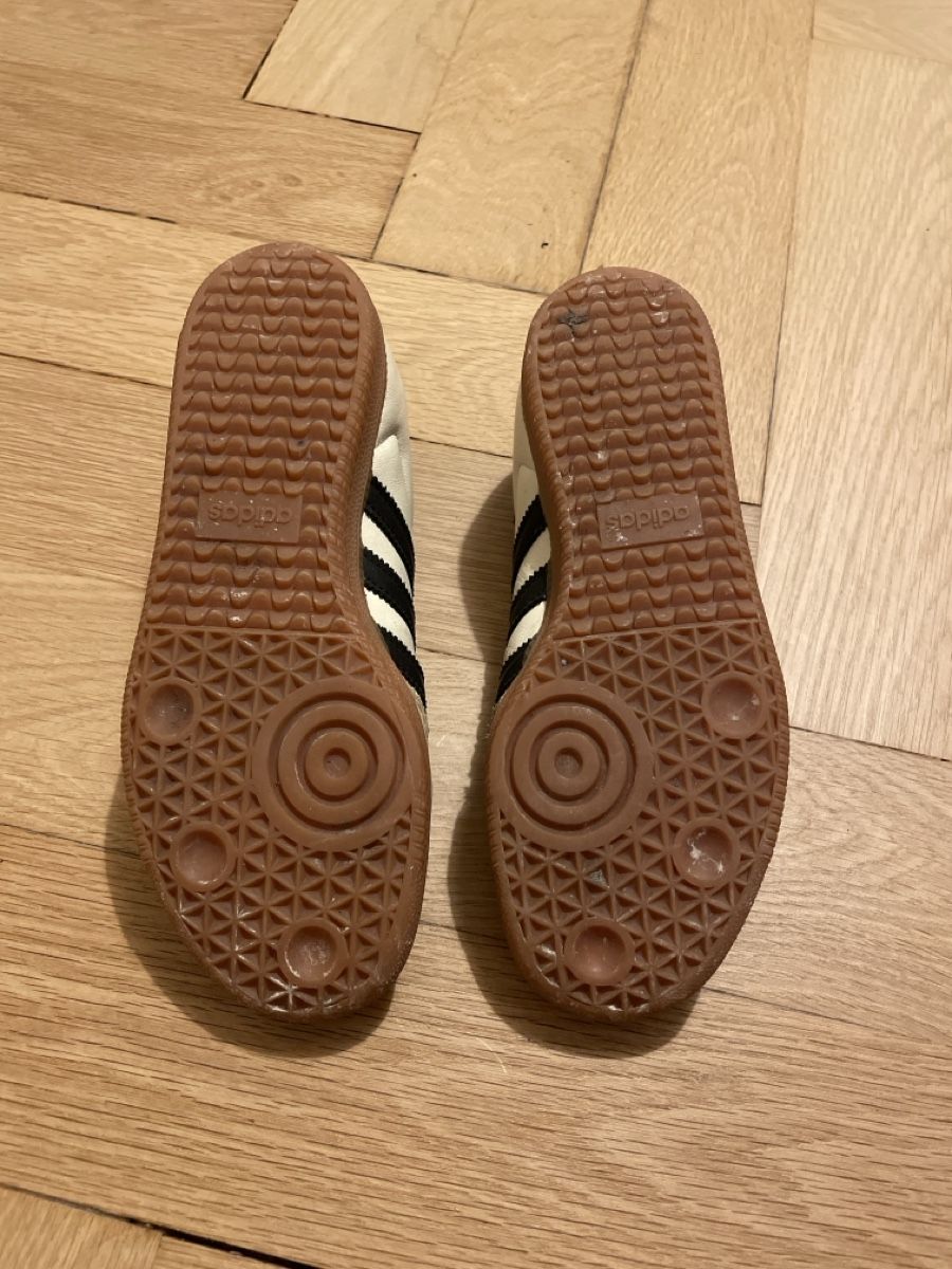 Adidas Damenschuhe: Adidas Samba beige schwarz – Gebraucht aus Zürich von salomecavegn